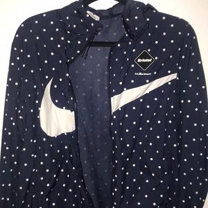 Nike Windbreaker Size Medium